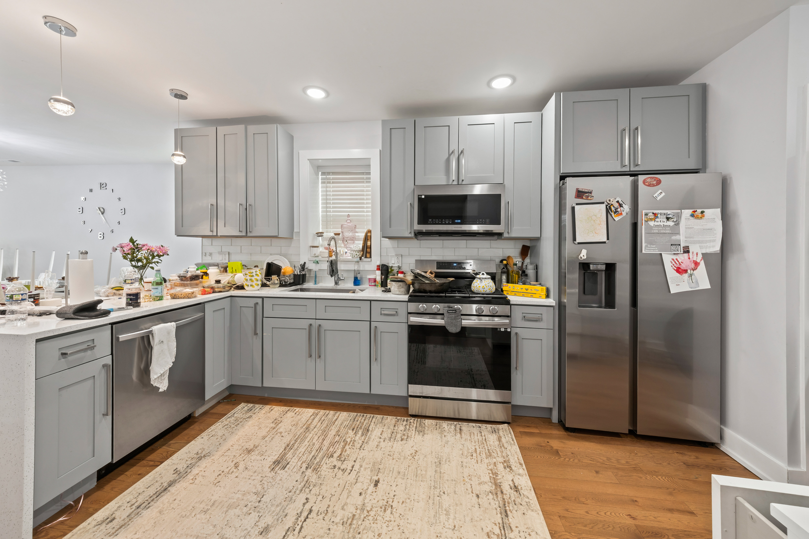 2550 W Balmoral Avenue 1