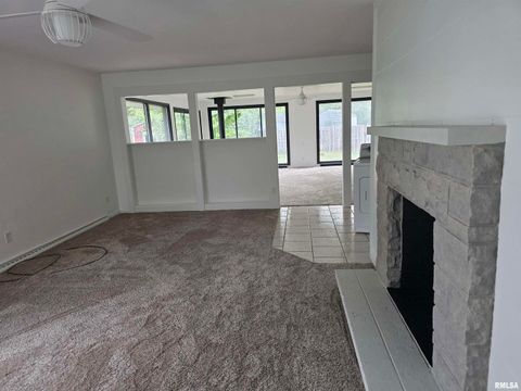 Tiny photo for 32 CIRCLE Drive, Centralia, IL 62801 (MLS # EB460041)