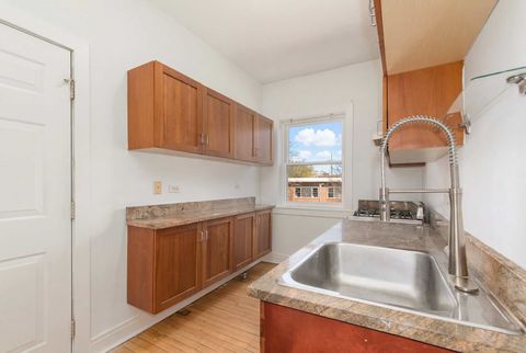 Tiny photo for 7033 N Sheridan Road #2N, Chicago, IL 60626 (MLS # 12615607)