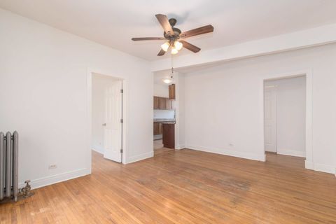 Tiny photo for 7033 N Sheridan Road #2N, Chicago, IL 60626 (MLS # 12615607)