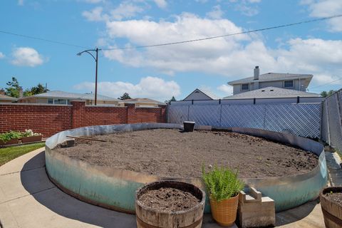 Tiny photo for 8231 W Balmoral Avenue, Chicago, IL 60656 (MLS # 12467599)