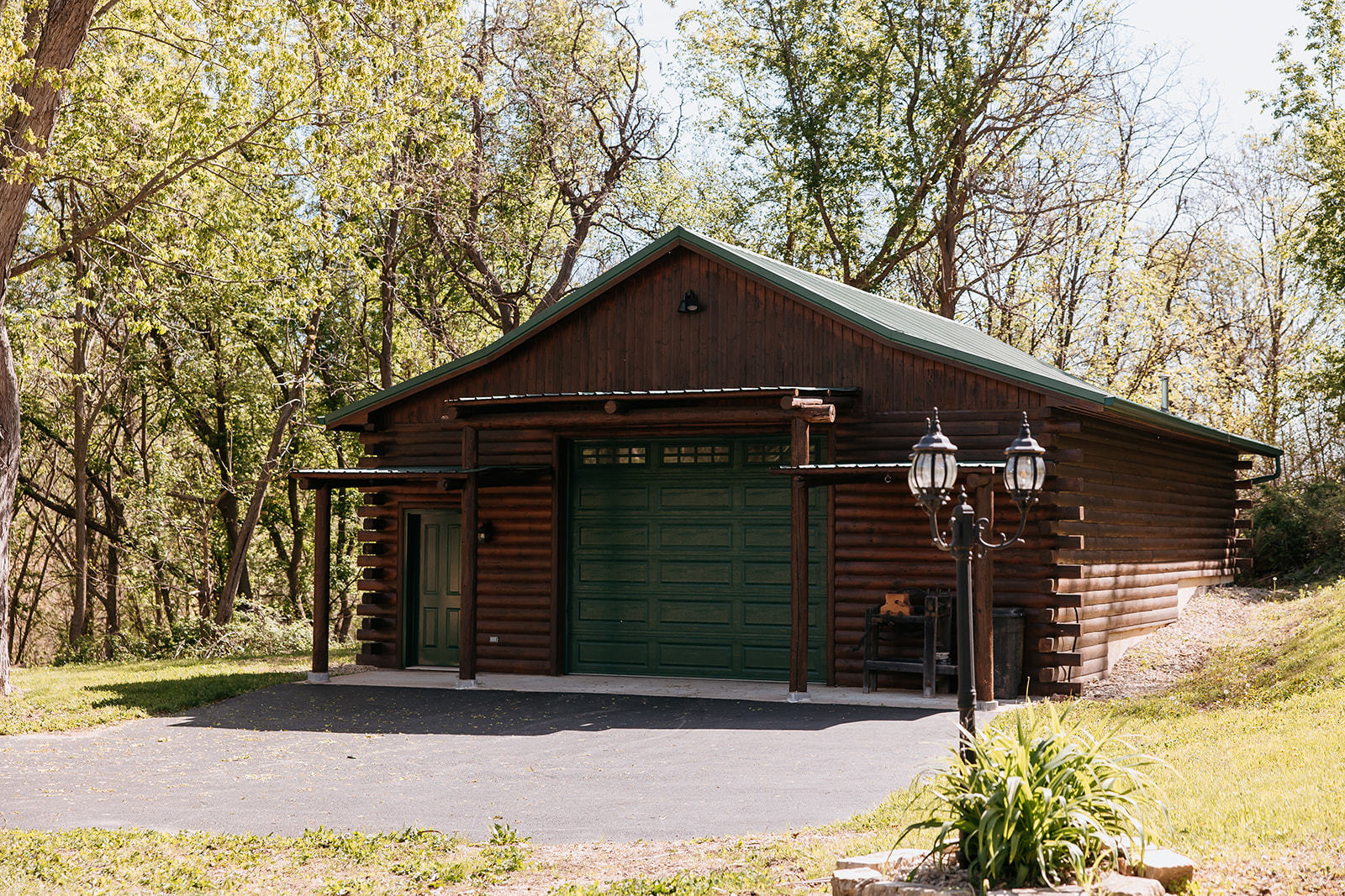 2105 N Elizabeth Scales Mound Road