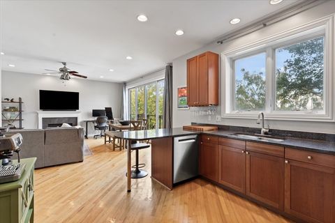 Tiny photo for 1541 W Chestnut Street #2, Chicago, IL 60642 (MLS # 12554335)