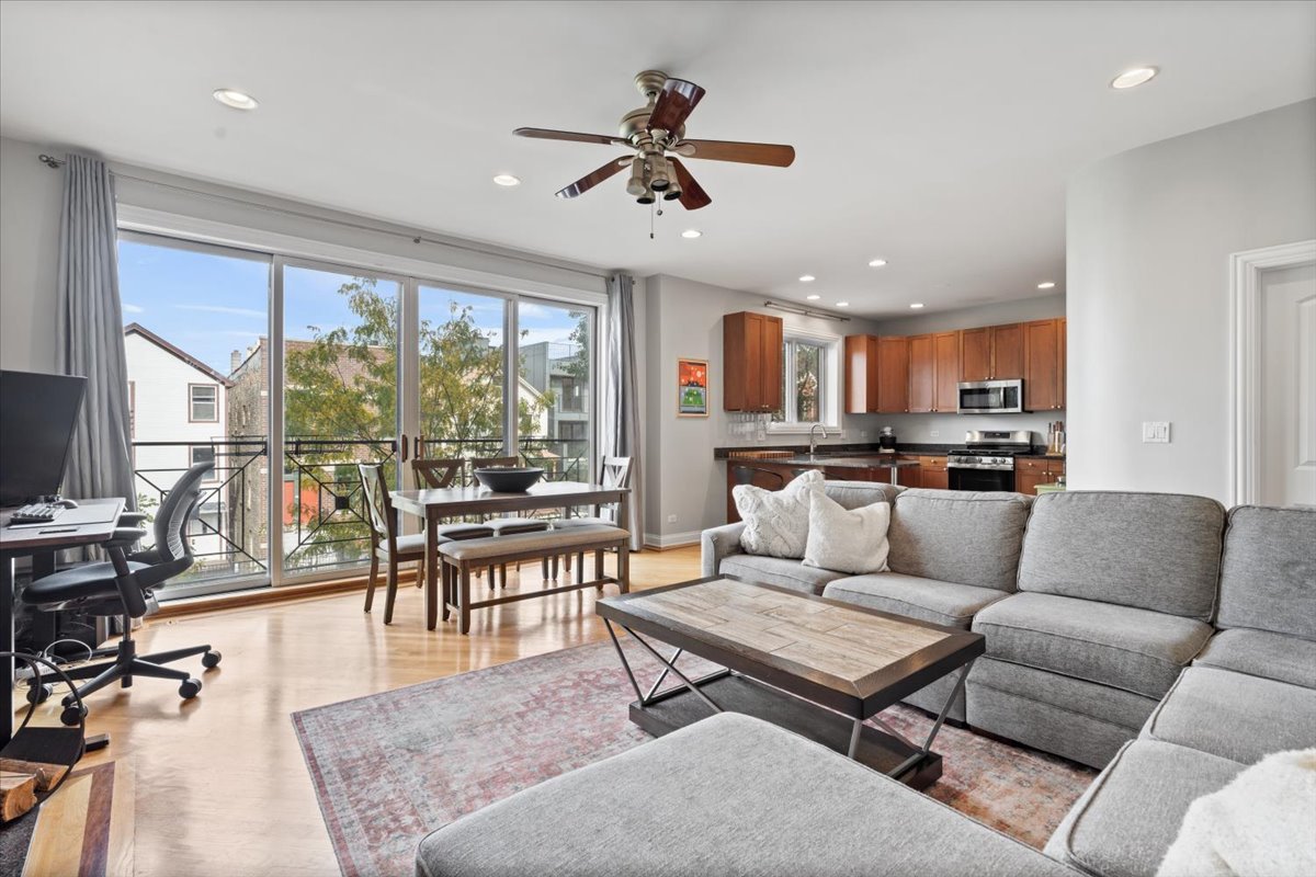 1541 W Chestnut Street 2