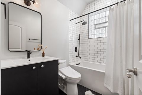 Tiny photo for 1541 W Chestnut Street #2, Chicago, IL 60642 (MLS # 12554335)