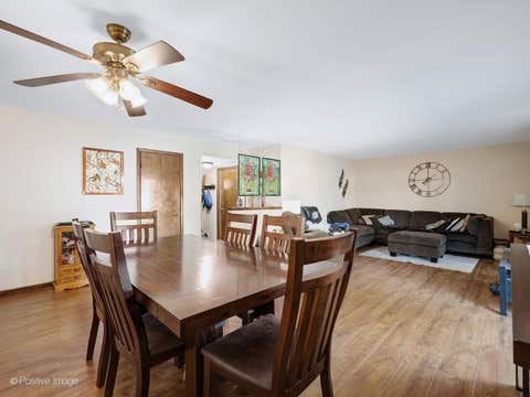 Tiny photo for 6 Ridgewood Road, Elk Grove Village, IL 60007 (MLS # 12735955)
