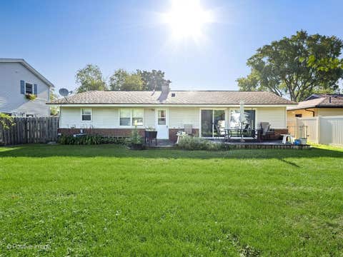 Tiny photo for 6 Ridgewood Road, Elk Grove Village, IL 60007 (MLS # 12735955)