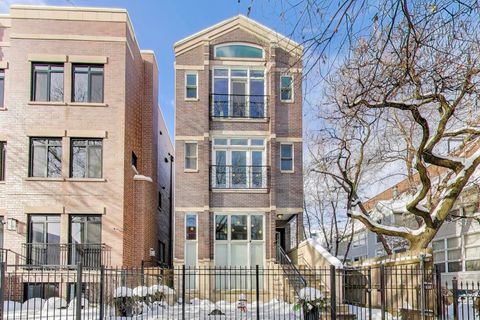 3040 N Sheffield Avenue 2 Chicago IL 60657
