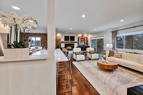 Tiny photo for 360 Claymoor Road #3G, Hinsdale, IL 60521 (MLS # 12593137)