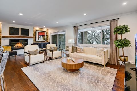 Tiny photo for 360 Claymoor Road #3G, Hinsdale, IL 60521 (MLS # 12593137)