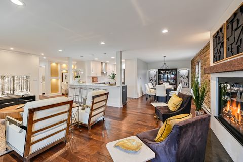 Tiny photo for 360 Claymoor Road #3G, Hinsdale, IL 60521 (MLS # 12593137)