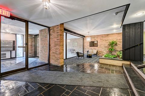 Tiny photo for 360 Claymoor Road #3G, Hinsdale, IL 60521 (MLS # 12593137)