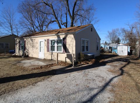 Tiny photo for 2702 W 70th Street, Davenport, IA 52806 (MLS # 12556875)