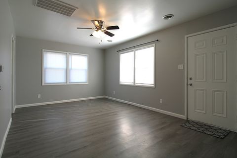 Tiny photo for 2702 W 70th Street, Davenport, IA 52806 (MLS # 12556875)