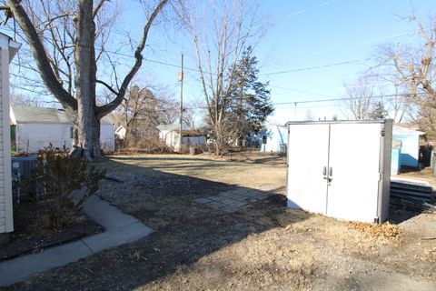 Tiny photo for 2702 W 70th Street, Davenport, IA 52806 (MLS # 12556875)