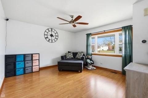 Tiny photo for 805 Cougar Lane, Oswego, IL 60543 (MLS # 12520932)