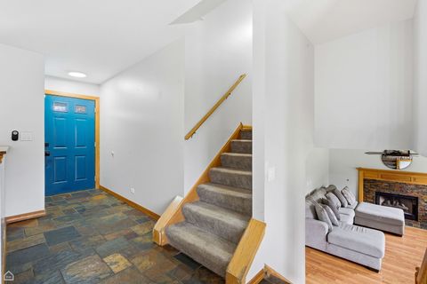 Tiny photo for 805 Cougar Lane, Oswego, IL 60543 (MLS # 12520932)