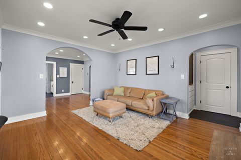 Tiny photo for 381 Douglas Avenue, Crystal Lake, IL 60014 (MLS # 12594743)