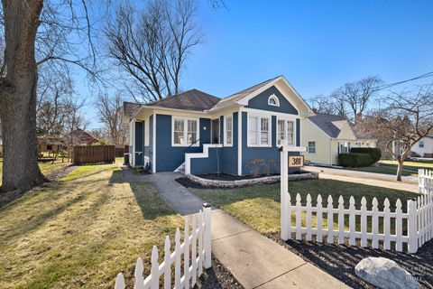 Tiny photo for 381 Douglas Avenue, Crystal Lake, IL 60014 (MLS # 12594743)