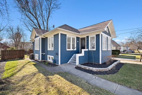 Tiny photo for 381 Douglas Avenue, Crystal Lake, IL 60014 (MLS # 12594743)