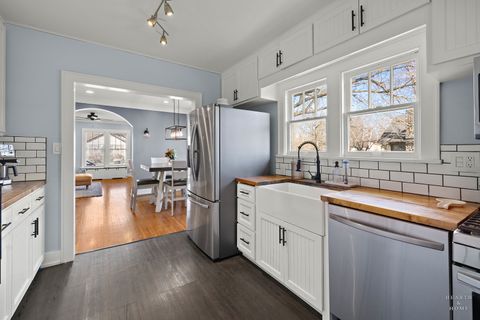 Tiny photo for 381 Douglas Avenue, Crystal Lake, IL 60014 (MLS # 12594743)