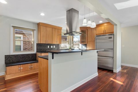 Tiny photo for 4615 N Maria Court, Chicago, IL 60656 (MLS # 12516845)