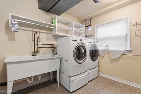 Tiny photo for 4615 N Maria Court, Chicago, IL 60656 (MLS # 12516845)