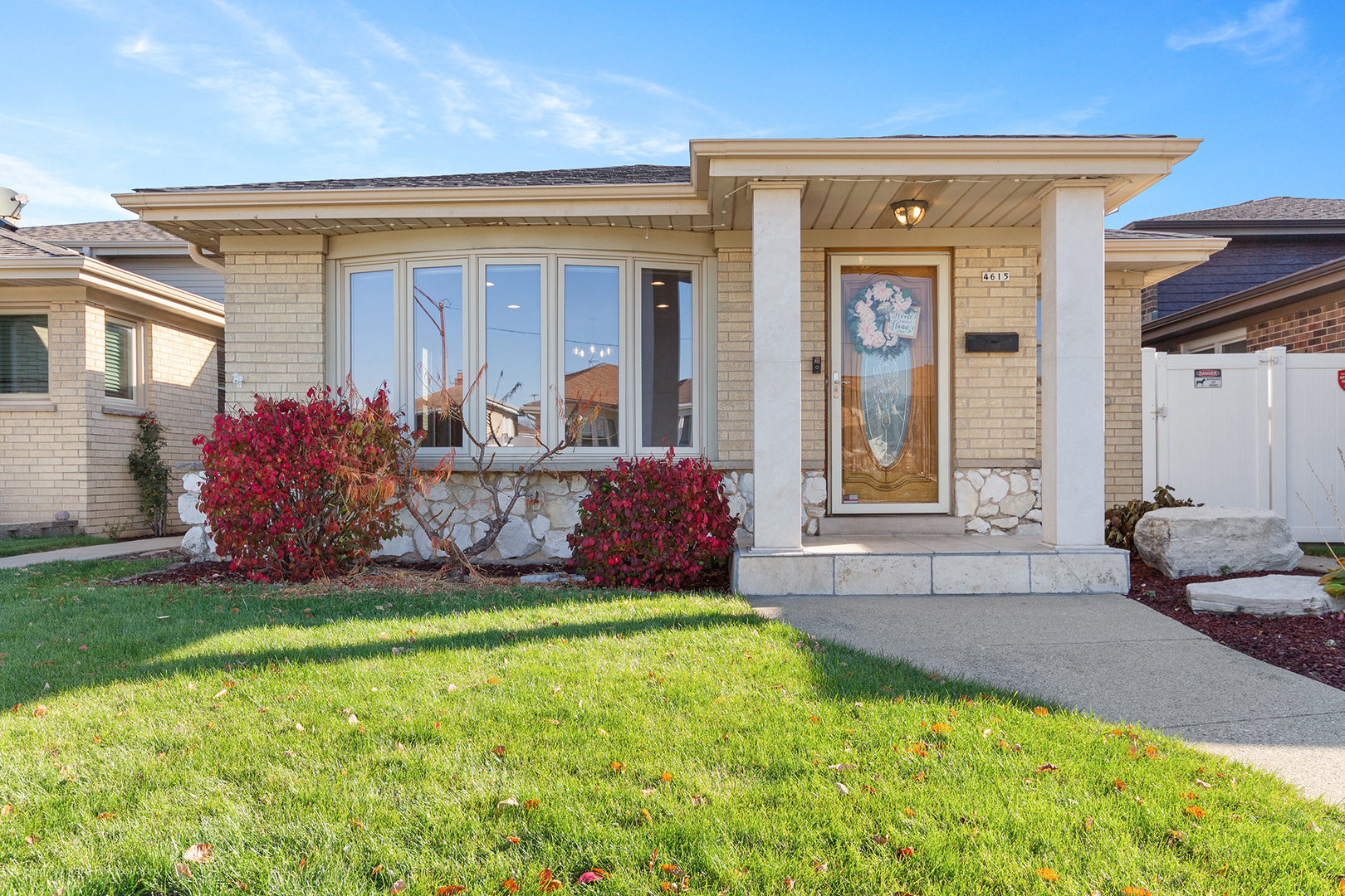 Chicago, Illinois 60656, United States, 3 Bedrooms Bedrooms, ,2 BathroomsBathrooms,Residential,Active,244735 Chicago, Illinois 60656, United States, 3 Bedrooms Bedrooms, ,2 BathroomsBathrooms,Residential,Active,244735