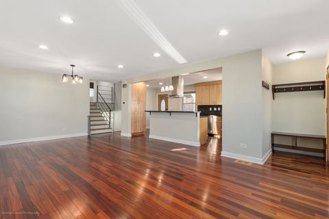 Tiny photo for 4615 N Maria Court, Chicago, IL 60656 (MLS # 12516845)