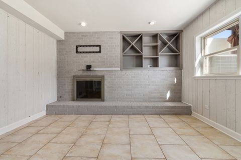 Tiny photo for 4615 N Maria Court, Chicago, IL 60656 (MLS # 12516845)