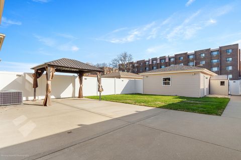 Tiny photo for 4615 N Maria Court, Chicago, IL 60656 (MLS # 12516845)