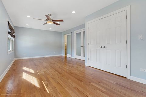 Tiny photo for 4615 N Maria Court, Chicago, IL 60656 (MLS # 12516845)