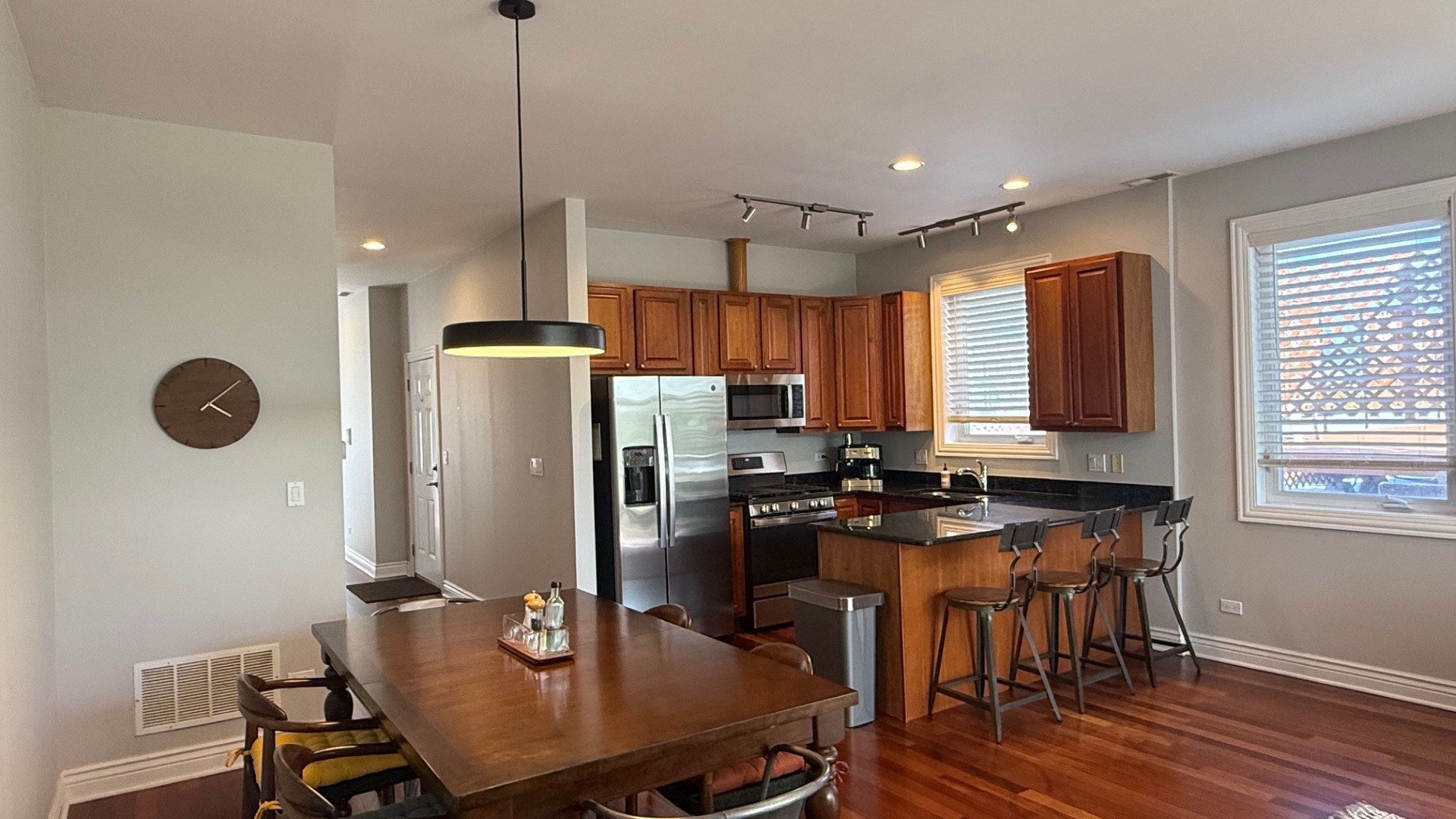 2206 W MONROE Street 4