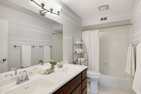 Tiny photo for 740 Saint Andrews Lane #4, Crystal Lake, IL 60014 (MLS # 12653062)