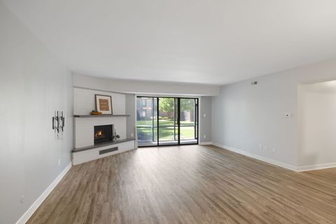 Tiny photo for 740 Saint Andrews Lane #4, Crystal Lake, IL 60014 (MLS # 12653062)