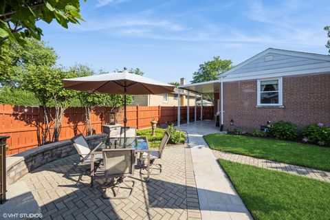 Tiny photo for 9334 Lincoln Avenue, Brookfield, IL 60513 (MLS # 12503212)