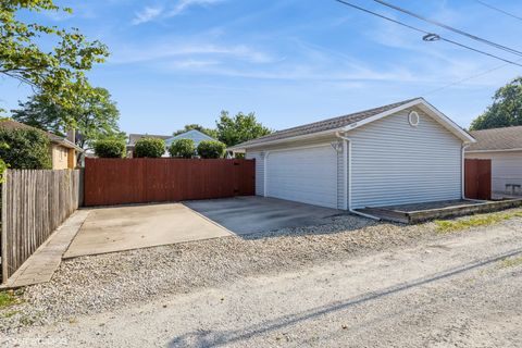 Tiny photo for 9334 Lincoln Avenue, Brookfield, IL 60513 (MLS # 12503212)