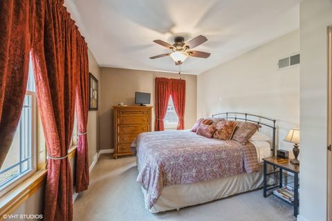 Tiny photo for 9334 Lincoln Avenue, Brookfield, IL 60513 (MLS # 12503212)