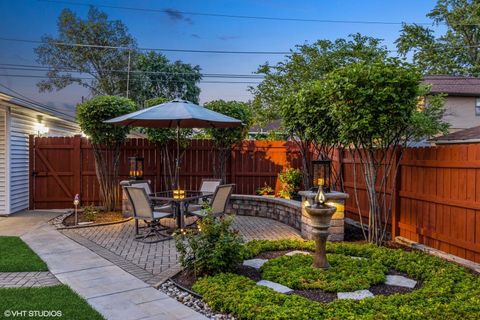 Tiny photo for 9334 Lincoln Avenue, Brookfield, IL 60513 (MLS # 12503212)