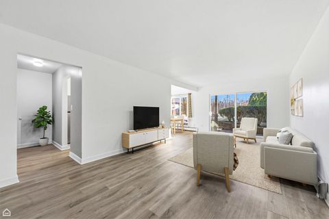 Tiny photo for 950 E Old Willow Road #101, Prospect Heights, IL 60070 (MLS # 12592544)