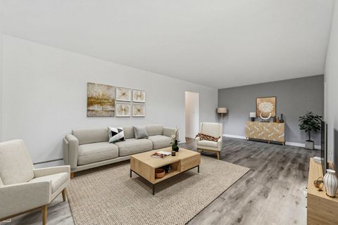 Tiny photo for 950 E Old Willow Road #101, Prospect Heights, IL 60070 (MLS # 12592544)