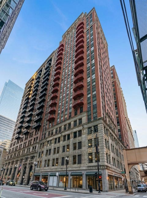 Photo of 208 W WASHINGTON Street #1909, Chicago, IL 60606 (MLS # 12682115)