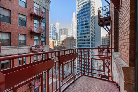 Tiny photo for 208 W WASHINGTON Street #1909, Chicago, IL 60606 (MLS # 12682115)