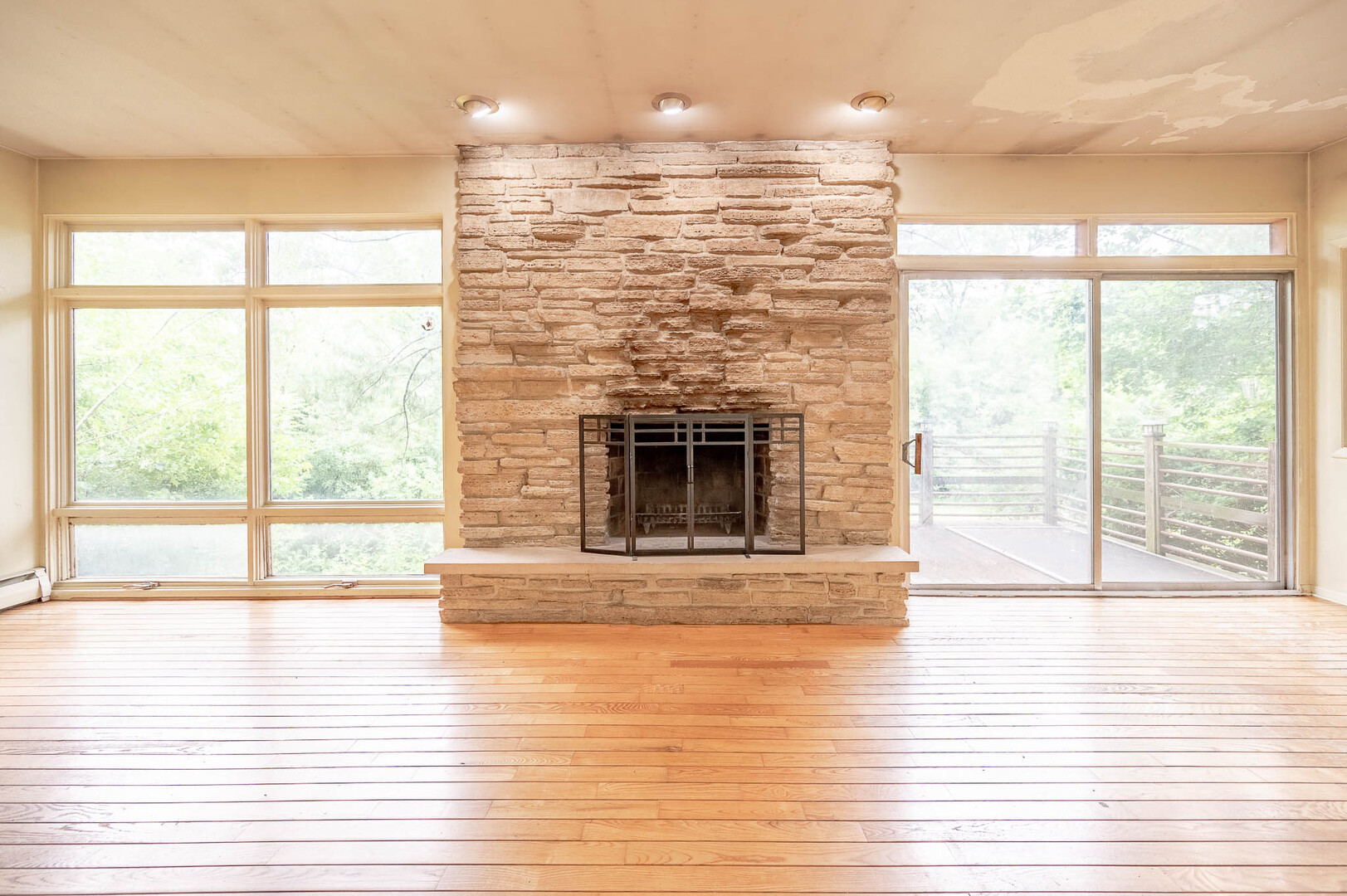 341 Hickory Haven Drive E