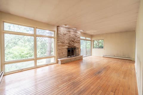 Tiny photo for 341 Hickory Haven Drive E, Gurnee, IL 60031 (MLS # 12675458)