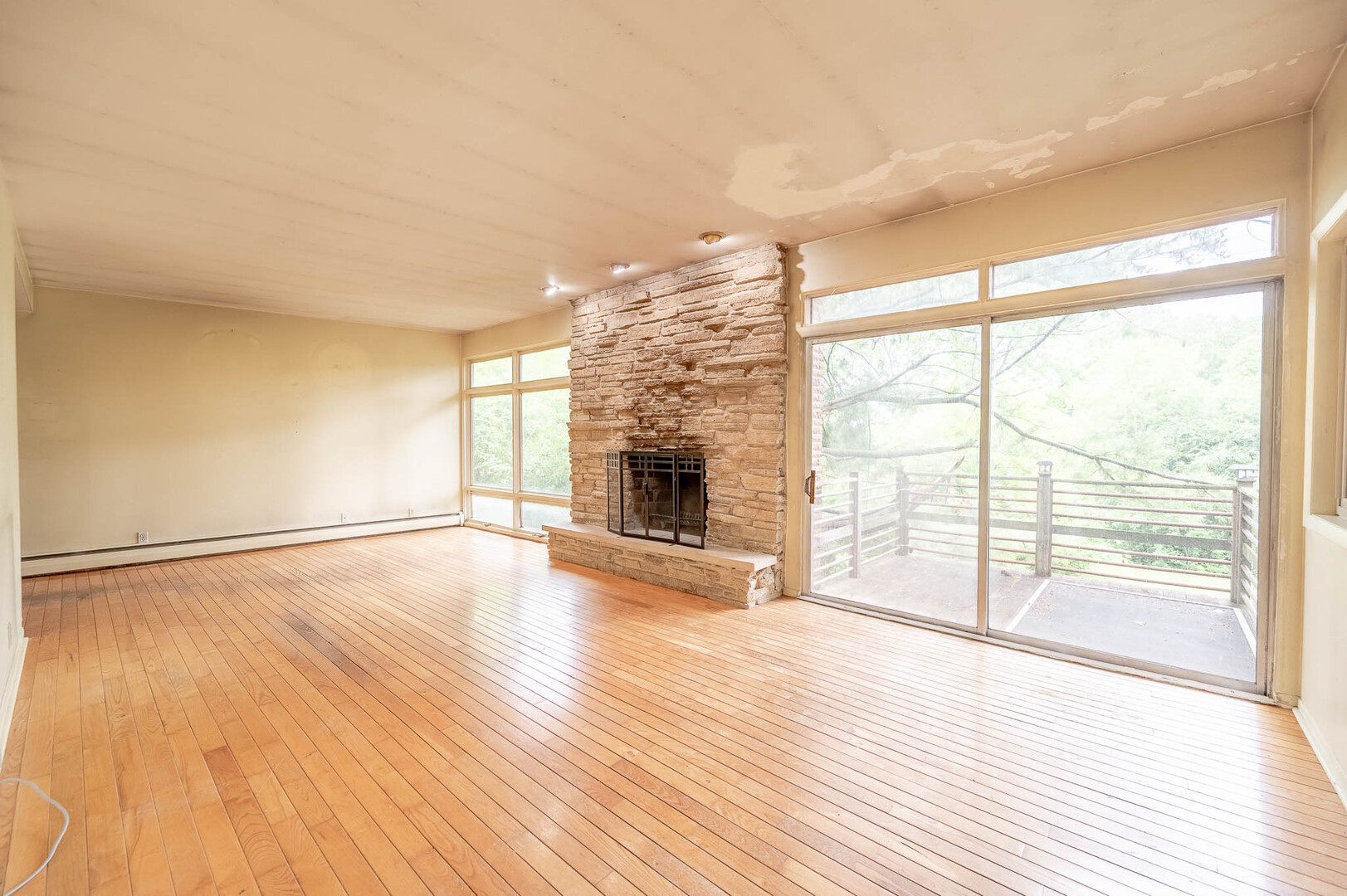 341 Hickory Haven Drive E