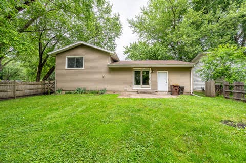 Tiny photo for 341 Hickory Haven Drive E, Gurnee, IL 60031 (MLS # 12675458)