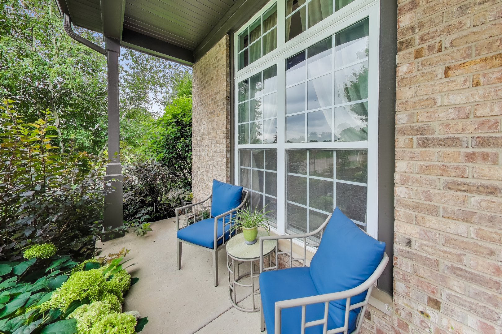404 Bluegrass Lane
