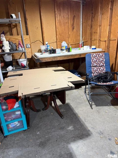 Tiny photo for 1119 N THORNWOOD Avenue, Davenport, IA 52804 (MLS # QC4269249)