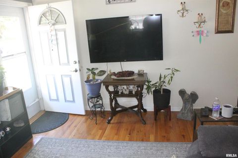 Tiny photo for 1119 N THORNWOOD Avenue, Davenport, IA 52804 (MLS # QC4269249)